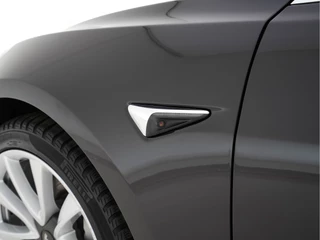 Tesla Model 3 Tesla Model 3 Long Range AWD 75 kWh [ 3-Fase ] (INCL-BTW) Aut. *PANO | AUTO-PILOT | LUXURY-LEATHER | KEYLESS | FULL-LED | MEMORY-PACK | SURROUND-VIEW | DAB | CARPLAY | DIGI-COCKPIT | LANE-ASSIST | COMFORT-SEATS | 19
