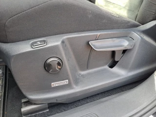 Volkswagen Touran | Automaat | Navi | Trekhaak | Stoel- en stuurverwarming | ACC | LED | - afbeelding nr 20