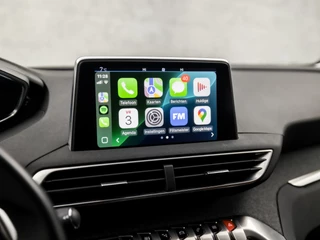 Peugeot 3008 (PANORAMADAK, APPLE CARPLAY, GROOT NAVI, 360 CAMERA, LEDEREN SPORTSTOELEN, LANE ASSIST, GETINT GLAS, NIEUWE APK, NIEUWSTAAT) - afbeelding nr 22