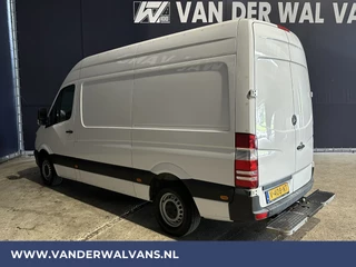 Mercedes-Benz Sprinter Mercedes-Benz Sprinter 316 CDI 163 pk L2H2 Euro6 Airco | 2800kg trekhaak | Cruisecontrol | Parkeersensoren zijdeur - afbeelding nr 2