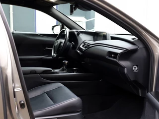 Lexus UX Lexus UX 250h Luxury Line | Leder | Head-up | Dodehoek - afbeelding nr 11