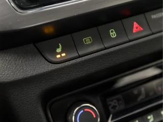 Škoda Fabia (APPLE CARPLAY, NAVIGATIE, CLIMATE, STOELVERWARMING, SPORTSTOELEN, PARKEERSENSOREN, CRUISE, DAB+, LM VELGEN, NIEUWSTAAT) - afbeelding nr 10