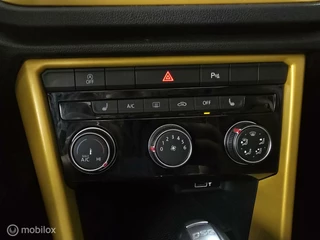 Volkswagen T-Roc Volkswagen T-Roc 1.5 TSI /Panoramadak / Acc / Lane / Carplay - afbeelding nr 21