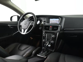 Volvo V40 Volvo V40 Cross Country 1.5 T3 Summum | Leder • Standkachel • Keyless • Goed onderhouden - afbeelding nr 14