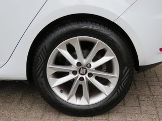 SEAT Ibiza SEAT Ibiza 1.0 TSI ECOTSI STYLE CON / Navi / Cruise / Sportvelgen - afbeelding nr 12