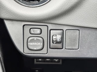 Toyota Yaris Toyota Yaris 1.5 VVT-i Active | Navi | Cruise Control | Achteruitrijcamera - afbeelding nr 20