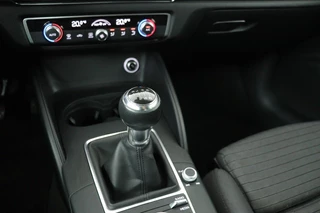 Audi A3 Audi A3 1.0 TFSI Sport | Sportstoelen | Xenon |  Navigatie | Climate control | PDC | Cruise control | Bluetooth - afbeelding nr 8
