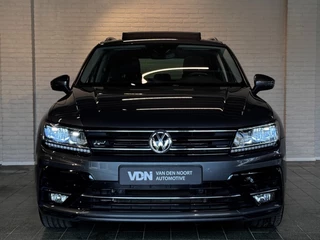 Volkswagen Tiguan Volkswagen Tiguan 2.0 TSI 4Motion Highline Business R 220pk Pano Virtual Alcantara 19 inch - afbeelding nr 4