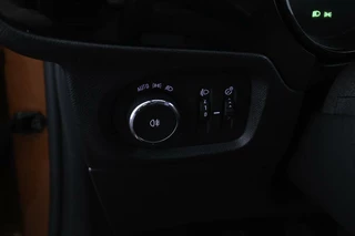 Opel Corsa Opel Corsa 1.2 Edition | Navigatie | Airco | - afbeelding nr 12
