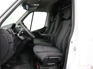 Renault Master Renault Master 2.3DCi 130PK L2H2 Glasresteel | Imperiaal | Trekhaak | Navigatie | Airco | Cruise | Betimmering - afbeelding nr 20