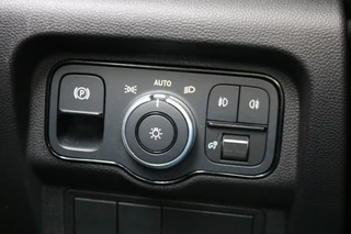 Mercedes-Benz Citan Mercedes-Benz Citan 112 CDI Automaat Airco Camera Trekhaak - afbeelding nr 24