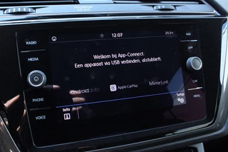 Volkswagen Touran Volkswagen Touran 1.5 TSI DSG Highline 7p 1eEIG! ACC CARPLAY DAB CAMERA '19 - afbeelding nr 15