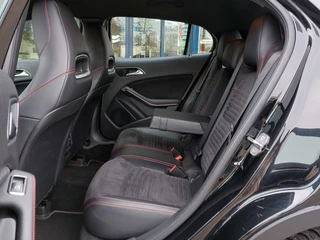 Mercedes-Benz GLA Mercedes-Benz GLA 180 122pk Automaat Business Solution AMG | Origineel NL | Navi | Clima | Cruise | Keyless Entry | Pdc V+A+Assist+Camera | Licht+Regensensor | Stoelverwarming | 18''lm - afbeelding nr 10