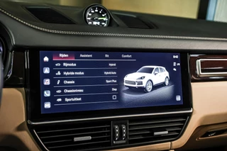 Porsche Cayenne Porsche Cayenne 3.0 E-Hybrid Platinum Edition|Innodrive|Pano - afbeelding nr 51