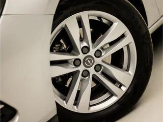 Opel Astra 146Pk Automaat (APPLE CARPLAY, NAVIGATIE, CLIMATE, CAMERA, SPORTSTOELEN, LM VELGEN, PARKEERSENSOREN, CRUISE, NIEUWSTAAT) - afbeelding nr 17