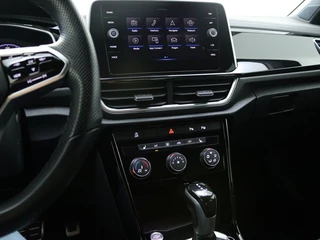 Volkswagen T-Roc Volkswagen T-Roc 1.5 TSI R-Line | Parkeersensoren | Stoelverwarming | Carplay | - afbeelding nr 30