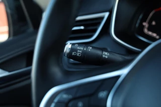 Renault Clio Renault Clio 1.0 TCe 90 Intens Navi Clima Camera Cruise DAB+ PDC CarPlay NL-Auto NAP! - afbeelding nr 25