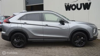 Mitsubishi Eclipse Cross Mitsubishi Eclipse Cross 2.4 PHEV Black Edition Trekhaak 1500kg | Navigatie | 360 Camera | Stoel + Stuurverwarming - afbeelding nr 5