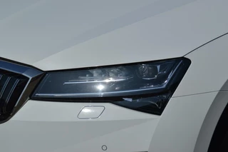 Škoda Superb Skoda Superb Combi 1.4 TSI 218 pk  iV Laurin & Klement PHEV trekhaak - afbeelding nr 11