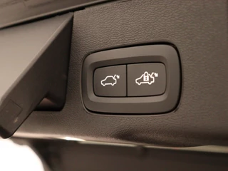 Volvo XC60 Volvo XC60 T6 PLUG-IN HYBRID PLUS DARK SCHUIFDAK CAMERA HARMAN KARDON ACC - afbeelding nr 42