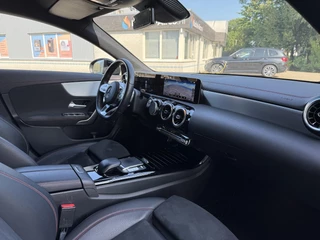 Mercedes-Benz CLA Mercedes-Benz CLA-klasse 180 Aut. Business Sol. AMG | Navi | Camera | Sportstoelen | - afbeelding nr 11