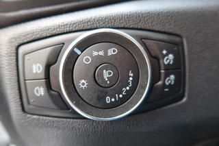 Ford EcoSport Ford EcoSport 1.0 EcoSport Trend Ultimate 125pk NAVI, Camera, Cruise, Trekhaak - afbeelding nr 14
