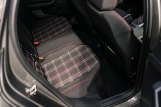 Volkswagen Polo Volkswagen Polo 2.0 TSI GTI Pano Dsg Camera - afbeelding nr 27