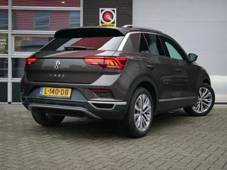 Volkswagen T-Roc Volkswagen T-Roc 1.5 TSI Sport Business R Navi+BT| ACC| CAMERA - afbeelding nr 26