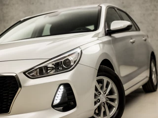 Hyundai i30 (APPLE CARPLAY, NAVIGATIE, CAMERA, CLIMATE, TREKHAAK, SPORTSTOELEN, CRUISE, LM VELGEN, NIEUWSTAAT) - afbeelding nr 15