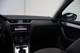 Škoda Octavia Škoda Octavia Combi 1.0 TSI Ambition Business | Panoramadak | Camera | Navi | Leder - afbeelding nr 23