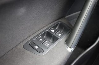 Volkswagen Golf Volkswagen Golf Variant 1.6 TDI Comfortline Business - Carplay, Massage, Stoelverw. - afbeelding nr 20