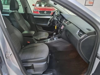 Škoda Octavia Škoda Octavia Combi 1.2 TSI Greentech Elegance Businessline ✅7-TRAPS DSG ✅COMPLETE AUTO!! - afbeelding nr 7