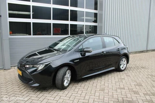 Toyota Corolla Toyota Corolla 1.8 Hybrid Active | 1e Eigenaar | Navigatie |Boekjes. - afbeelding nr 11