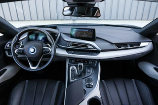 BMW i8 BMW i8 1.5 Hybrid 362PK|NL-auto|Head-up|Harman Kardon|Leder - afbeelding nr 31