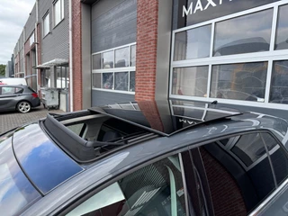 Volkswagen Golf Volkswagen Golf 1.5 TSI 150PK Style IQ LED ACC Pano Carplay - afbeelding nr 2