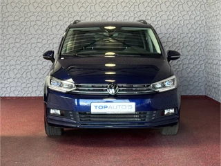 Volkswagen Touran Volkswagen Touran 1.5 TSI 150PK 7P CARPLAY NAVI CAMERA LED ELEK.KLEP VIR.COCKPIT DODE.HOEK DET. STOELVERW KEYLESS 7P 7PERS 09/2024 