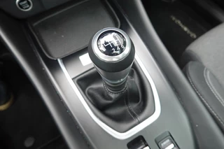 Nissan QASHQAI Nissan QASHQAI 1.3 MHEV N-CONNECTA + Panorama + Cold pack + 360 graden - afbeelding nr 19