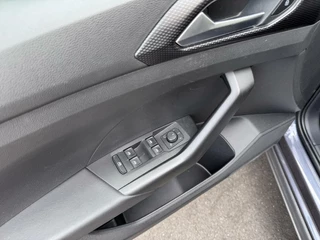 Volkswagen T-Cross Volkswagen T-Cross 1.0 TSI Go Camera | Carplay | Nette auto! - afbeelding nr 29