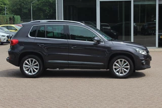 Volkswagen Tiguan Volkswagen Tiguan 1.4 TSI Edition / Trekhaak / Panoramadak / Apple CarPlay / 18'' / Navigatie / Xenon / Stoelverwarming / Cruise Control - afbeelding nr 5