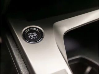 Peugeot 308 Peugeot 308 SW 1.2 PureTech Sportline (APPLE CARPLAY, GROOT NAVIGATIE, STOELVERWARMING, KEYLESS START, LED KOPLAMPEN, GETINT GLAS, PARKEERSENSOREN, CLIMATE CONTROL, NIEUWSTAAT) - afbeelding nr 25
