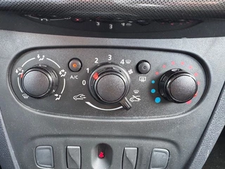 Dacia Sandero Stepway Dacia Sandero Stepway 1.0 SCe 5deurs Laureate Airco,Navigatie - afbeelding nr 8