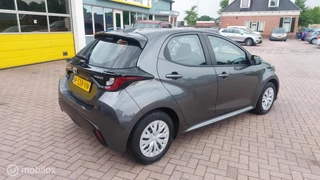 Toyota Yaris Toyota Yaris 1.5 Hybrid Active - afbeelding nr 3