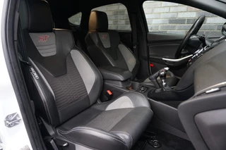 Ford Focus Ford Focus 2.0 ECOB. ST-3 - 250PK - NW. CILINDERKOP - APK 03-01-2026 - afbeelding nr 13