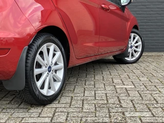 Ford Fiesta Ford Fiesta 1.0 EcoBoost Titanium X 101 pk | dealer onderhouden | climate control | trekhaak | camera | cruise control - afbeelding nr 10