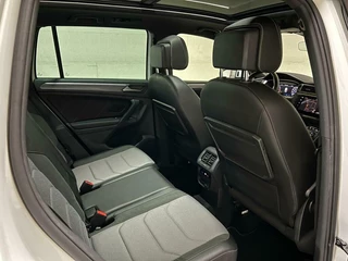Volkswagen Tiguan Volkswagen Tiguan 1.4 TSI ACT 2X R-Line Pano Virtual Trekh - afbeelding nr 19