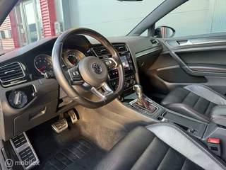 Volkswagen Golf Volkswagen Golf 2.0 TSI GTI Edition Black/Leder/19