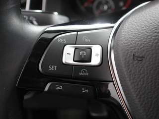 Volkswagen Polo Volkswagen Polo 1.0 TSI 110pk Highline Navigatie Apple Carplay/Android Auto Parkeersensoren Stoelverwarming Ledverlichting Getinte ramen Climate Control - afbeelding nr 15