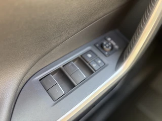 Toyota RAV4 Treeplanken, JBL, Innovation Pack , All-in Rijklaarprijs - afbeelding nr 27