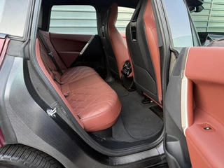 BMW iX BMW iX xDrive40 High Executive 77 kWh SOH 99% Led v+a Auto.inparkeren Pano - afbeelding nr 14