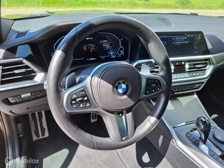 BMW 3 Serie BMW 3-serie Touring 330e M-Sport|Pano|Laser|Head-Up - afbeelding nr 20